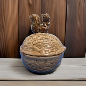 Vtg MCM Ceramic Squirrel Walnut Nut Jar Candy Dish Canister w/ Lid Woodland